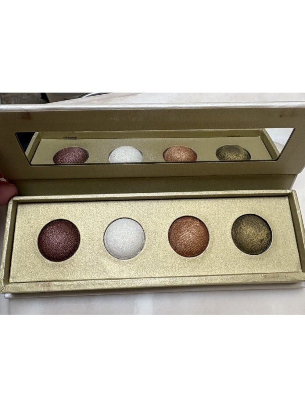 *Arbonne Heart of Gold Eyeshadow Palette Love Peace Warmth Kindness Shimmer
